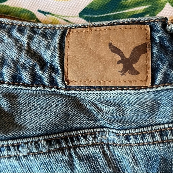 AMERICAN Eagle Outfitters Tom Girl Jean Cut Off Shorts Size 16 NWT - Picture 7 of 9